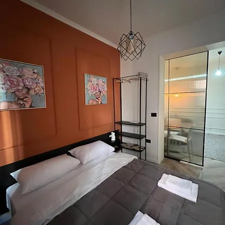 Lägenhet Myslym Shyri *